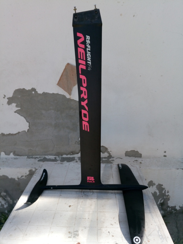 Neil Pryde - Foil NP F4 carbon