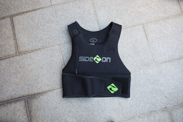 altra - side on vest