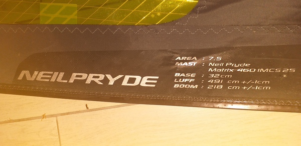 Neil Pryde - V8