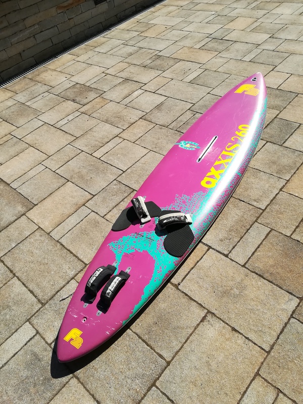 F2 - Axxis 260