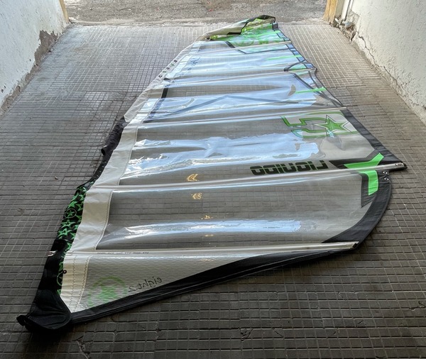 Challenger Sails - Liquido 8.2