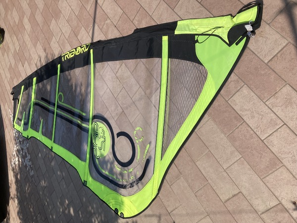 Tribord - 