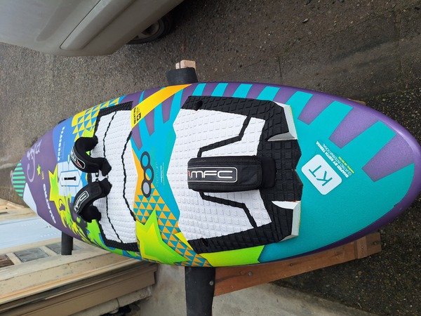 Quatro - Quatro thruster 102 litri 