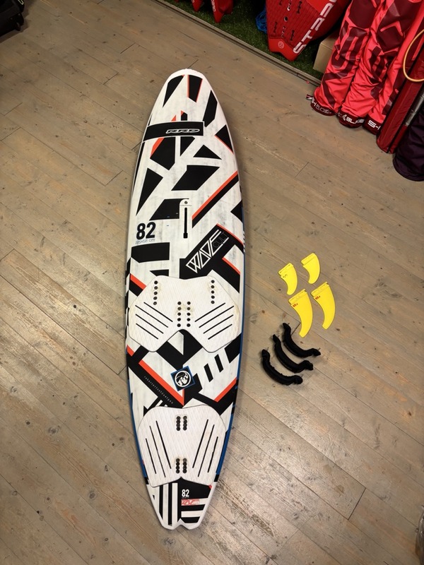 Rrd - WAVE CULT 82