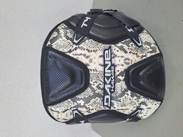 Dakine - T4