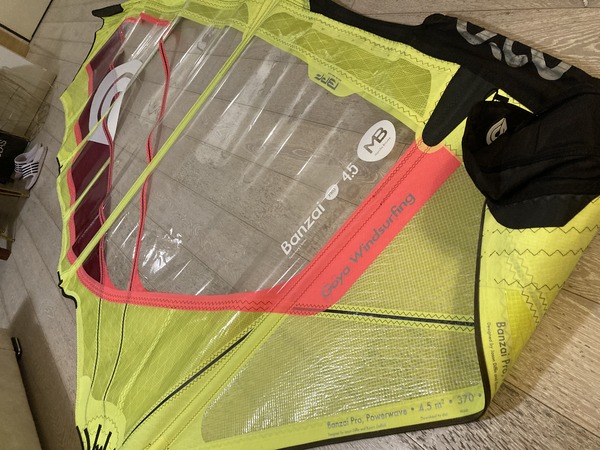 Goya - Banzai Pro 4.5 Wave Power