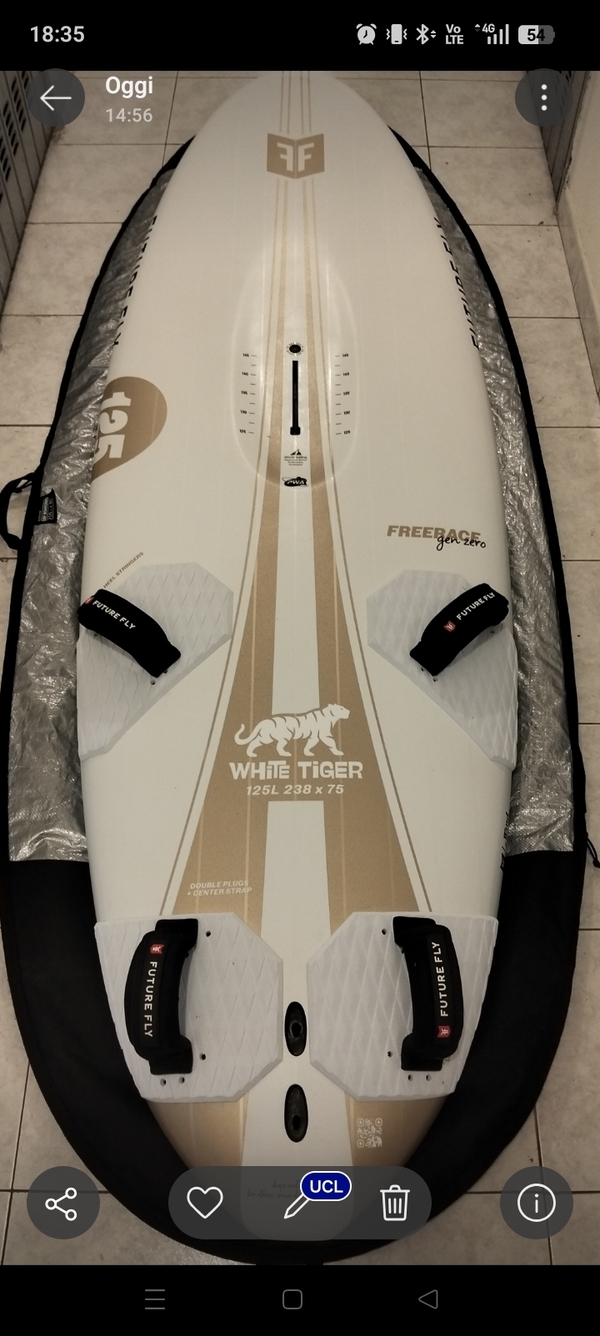 altra - Future Fly White Tiger