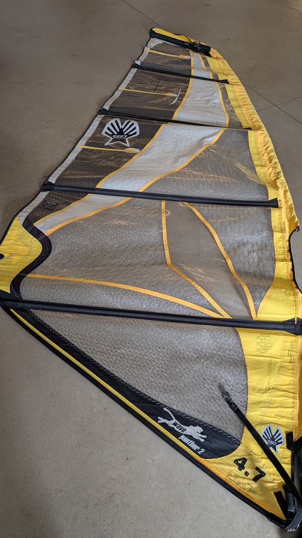 Ezzy Sails - 