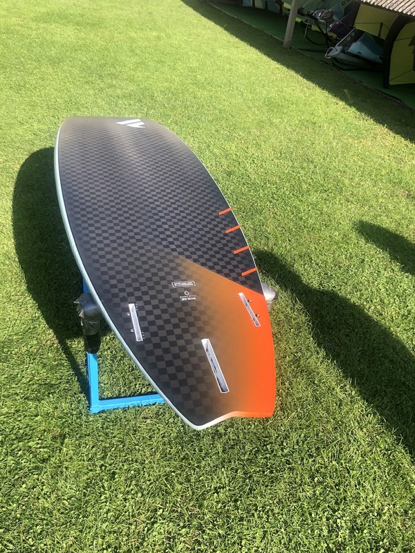 Fanatic - Free WAVE 105 