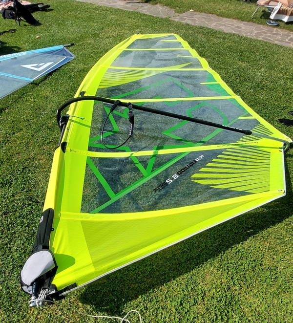 Challenger Sails - H2O LIQUIDO 