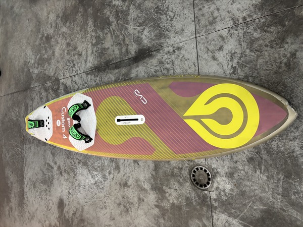 Goya - custom 4 74 lt