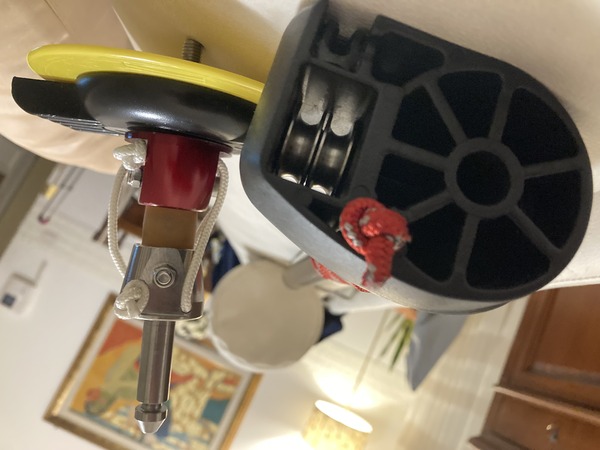 Streamlined - Piedino monoblocco con prolunga 34 rdm