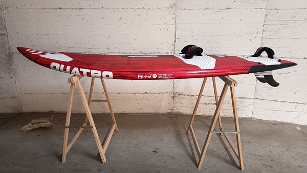 Quatro - Pyramid 92 2022