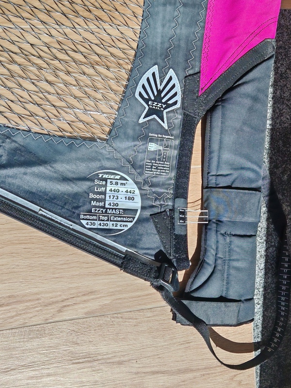 Ezzy Sails - Tiger  5.8