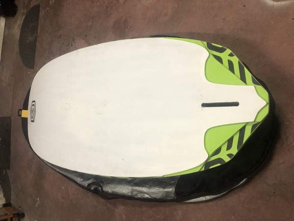 99 Novenove - Wiped cup slalom