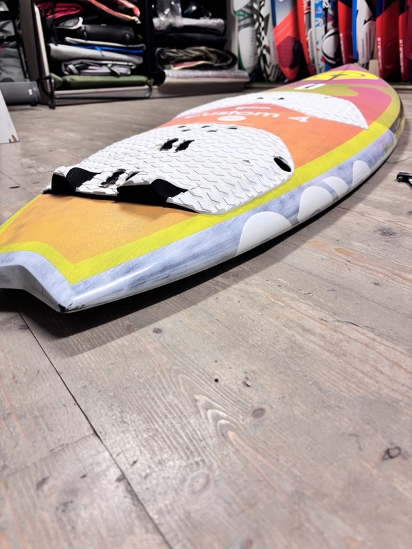 Goya - CUSTOM 4 PRO 94