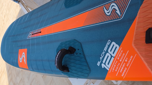 Simmer Style - Black bird